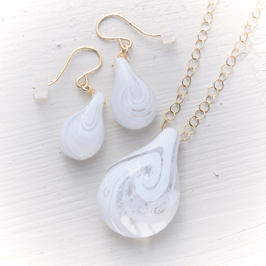 【Crystal】「White Magic - 雪」14kgf Set（ピアス＆ペンダント